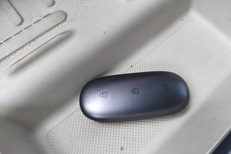 Used Li Auto L8 2023 Pro Model Interior 1
