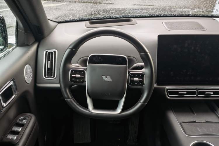 Used Li Auto L8 2023 Pro Model Interior 1
