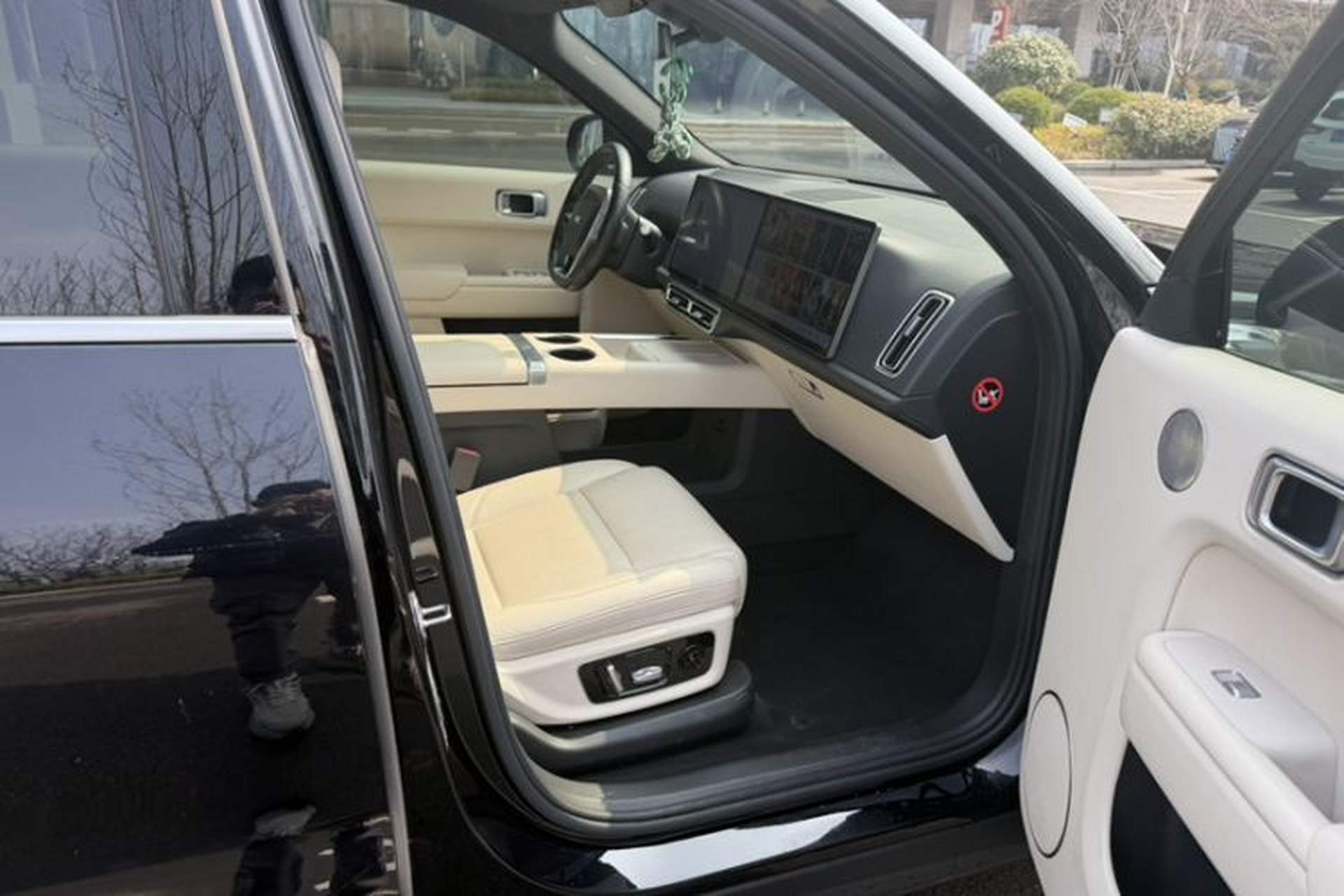 Used Li Auto L8 2023 Pro Model Interior 10