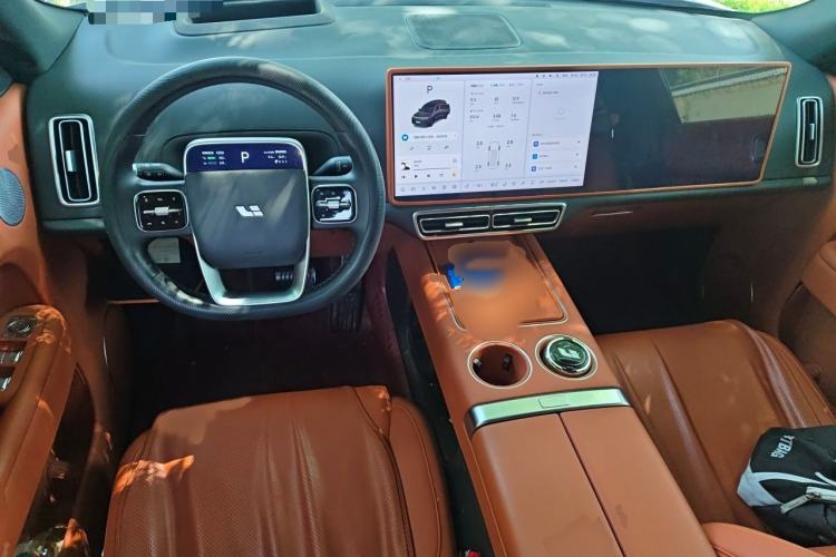 Used Li Auto L8 2023 Pro Model Interior 2