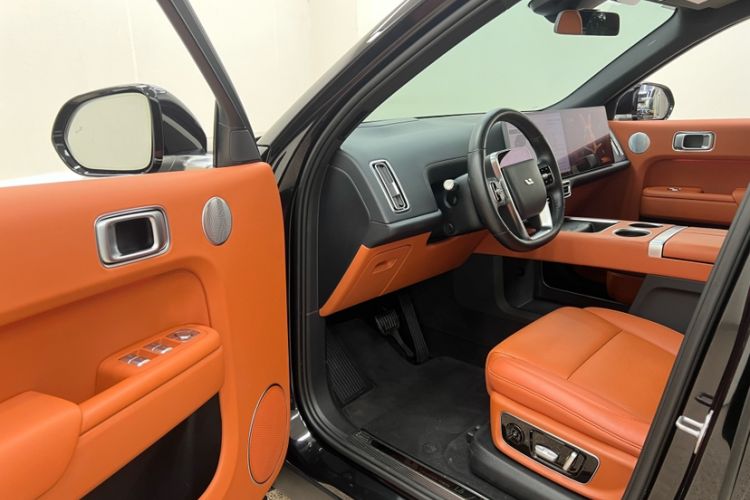 Used Li Auto L8 2023 Max model Interior 2
