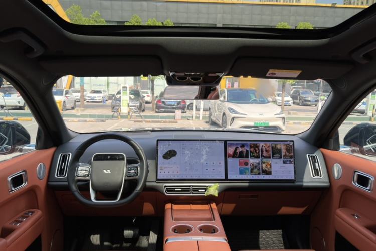 Used Li Auto L8 2023 Pro Model Interior 2