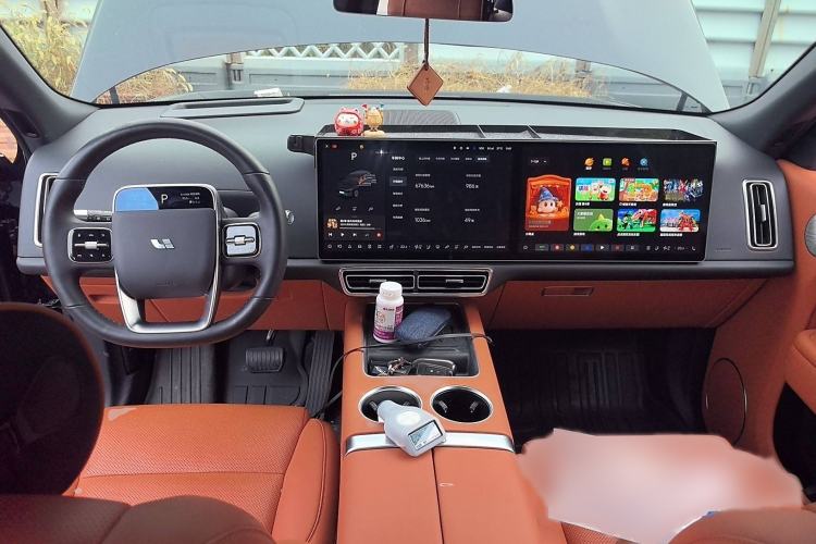 Used Li Auto L8 2023 Pro Model Interior 2