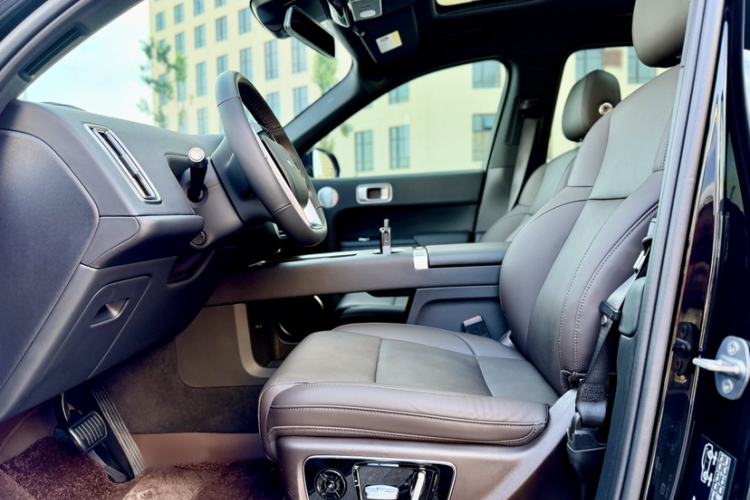 Used Li Auto L8 2023 Air model Interior 2