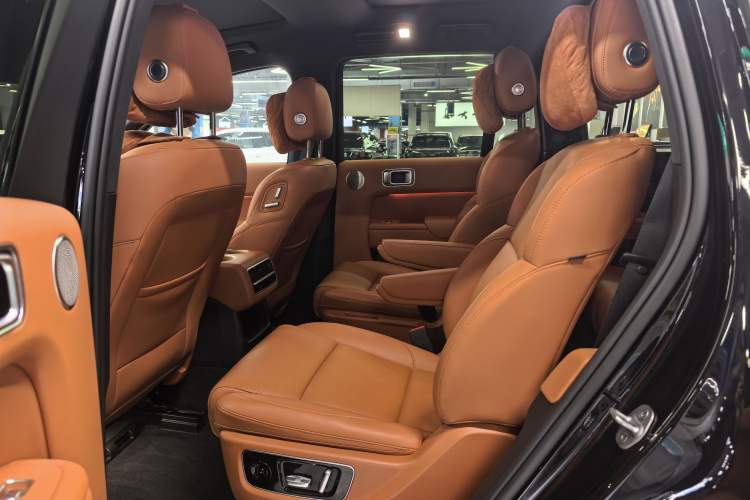 Used Li Auto L8 2023 Pro Model Interior 2