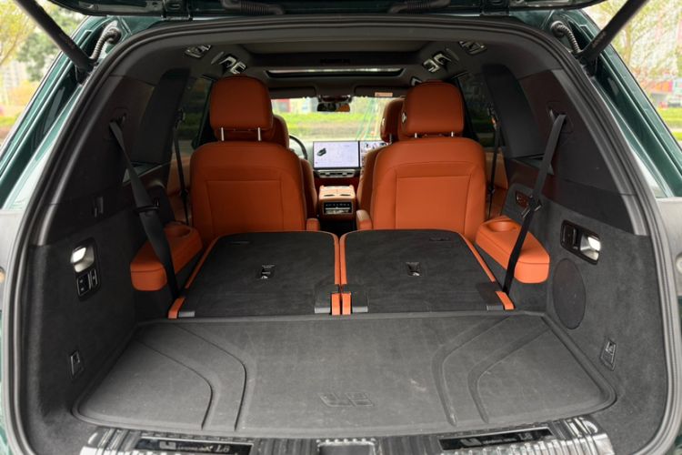 Used Li Auto L8 2023 Pro Model Interior 3