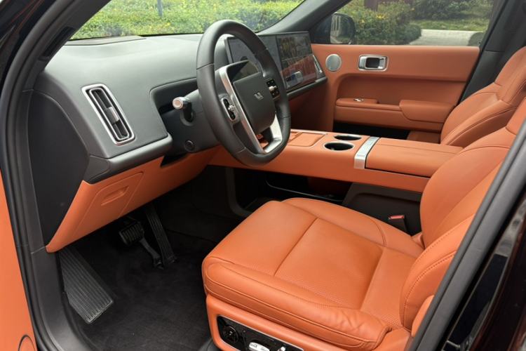 Used Li Auto L8 2023 Max model Interior 3