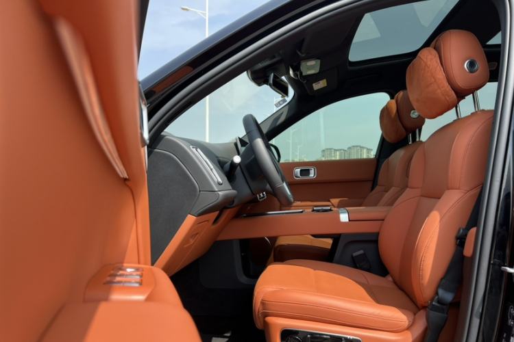 Used Li Auto L8 2023 Air model Interior 3
