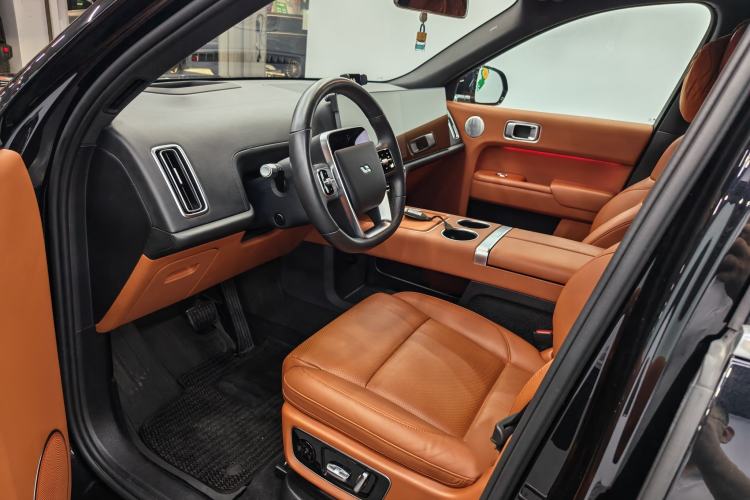 Used Li Auto L8 2023 Pro Model Interior 3