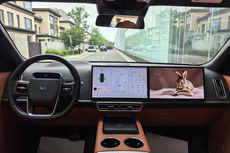 Used Li Auto L8 2023 Pro Model Interior 3