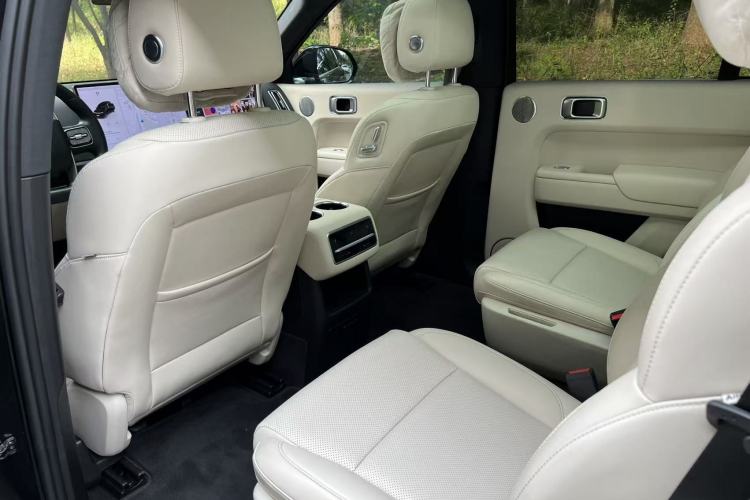 Used Li Auto L8 2023 Max model Interior 3
