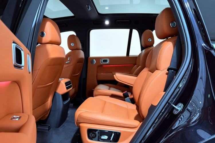 Used Li Auto L8 2023 Pro Model Interior 4