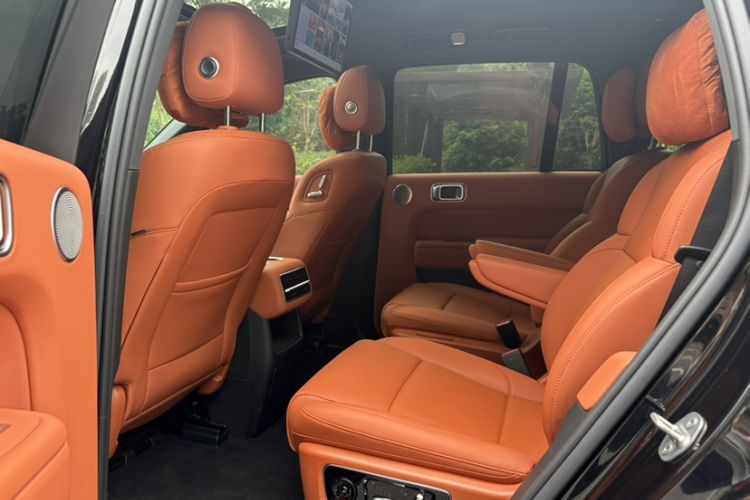 Used Li Auto L8 2023 Max model Interior 4
