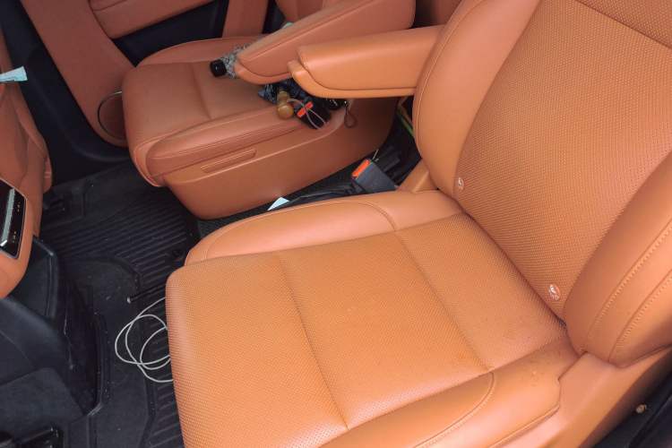 Used Li Auto L8 2023 Pro Model Interior 4