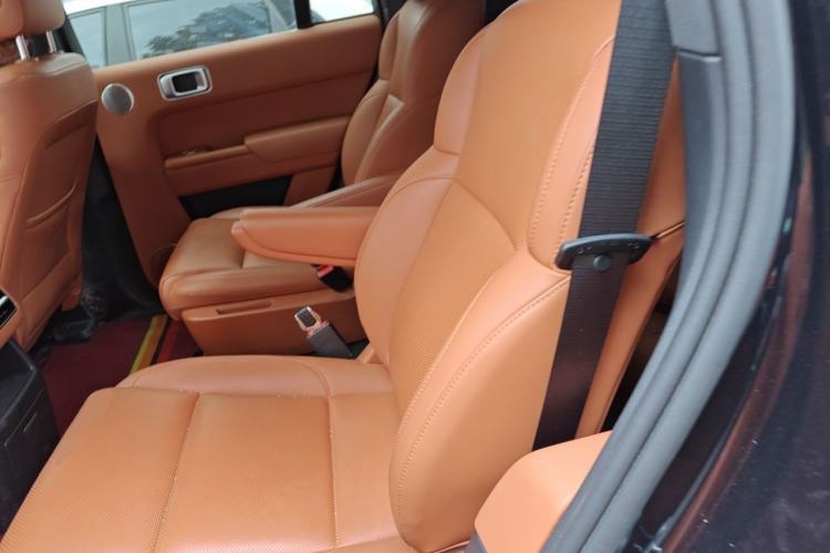 Used Li Auto L8 2023 Max model Interior 4