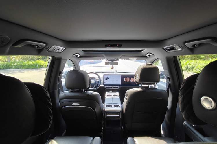 Used Li Auto L8 2023 Air model Interior 4