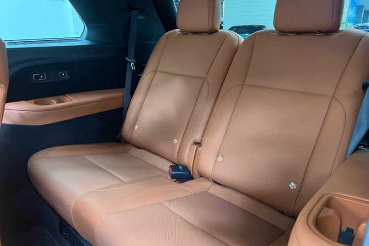 Used Li Auto L8 2023 Max model Interior 5
