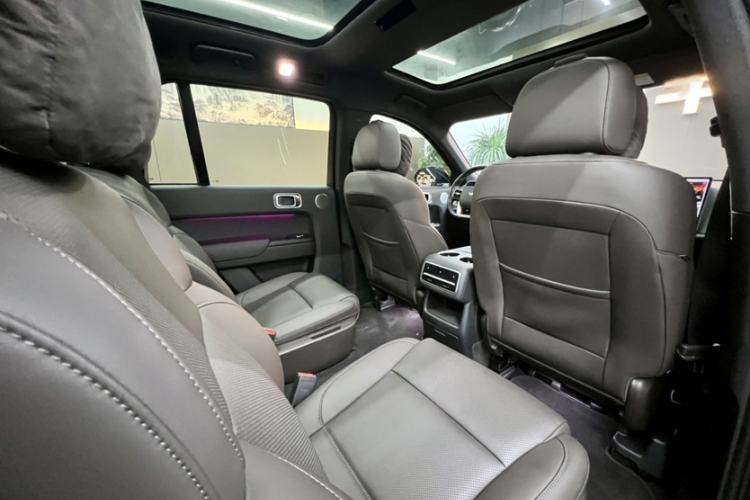 Used Li Auto L8 2023 Pro Model Interior 5