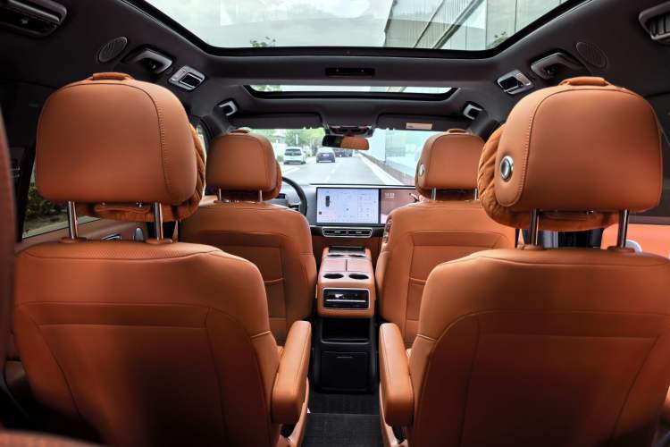 Used Li Auto L8 2023 Pro Model Interior 5