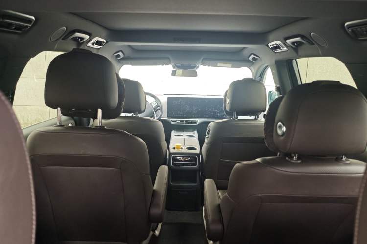Used Li Auto L8 2023 Pro Model Interior 5
