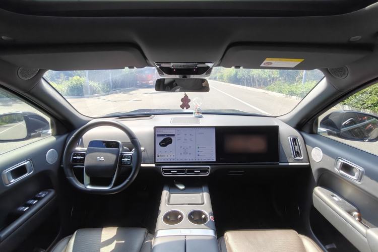 Used Li Auto L8 2023 Air model Interior 5