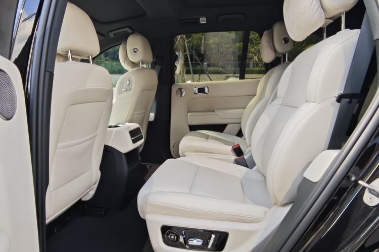 Used Li Auto L8 2023 Pro Model Interior 6
