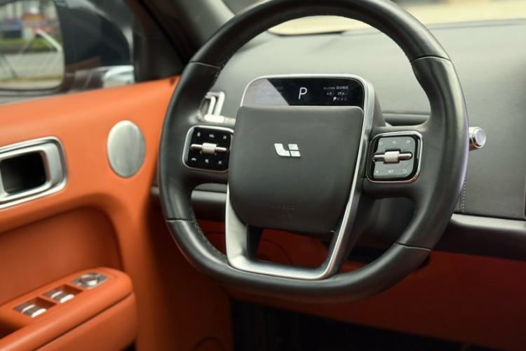 Used Li Auto L8 2023 Pro Model Interior 7