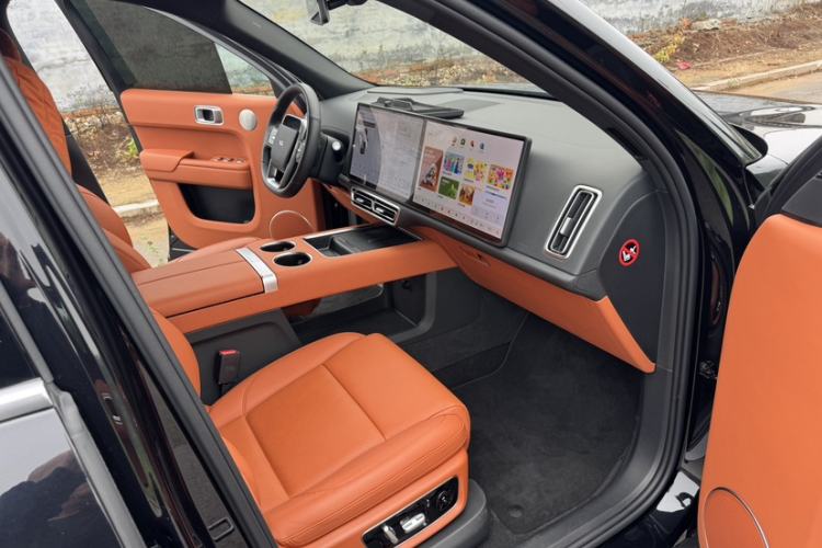 Used Li Auto L8 2023 Air model Interior 7