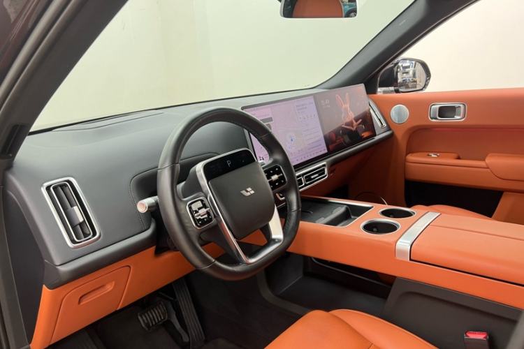 Used Li Auto L8 2023 Max model Interior 7