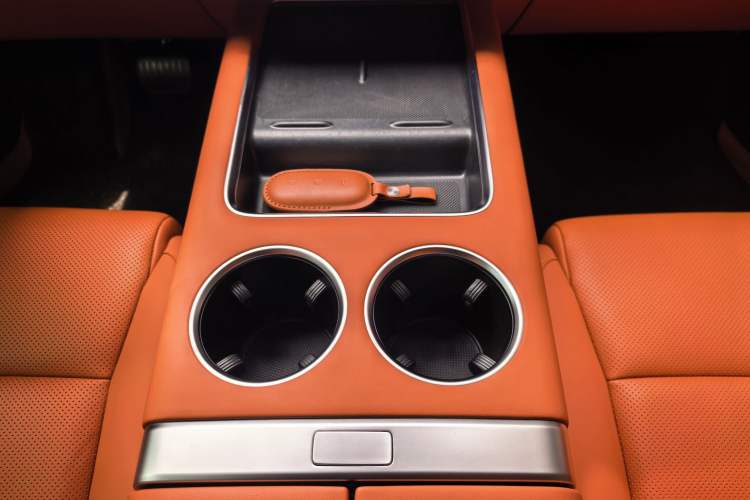 Used Li Auto L8 2023 Pro Model Interior 7