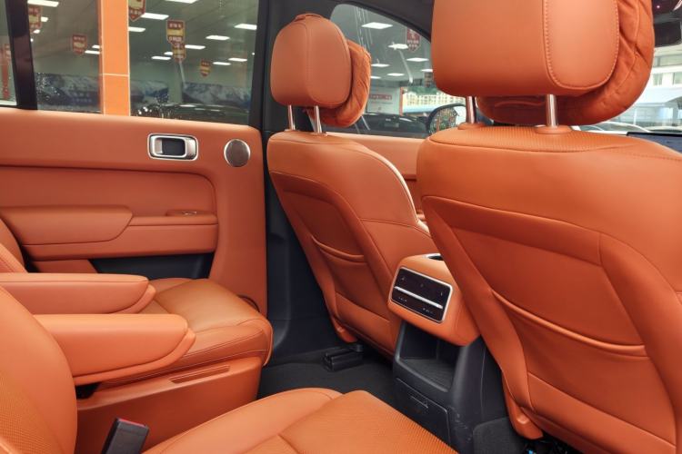 Used Li Auto L8 2023 Air model Interior 8