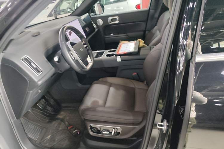Used Li Auto L8 2023 Pro Model Left Front Seat