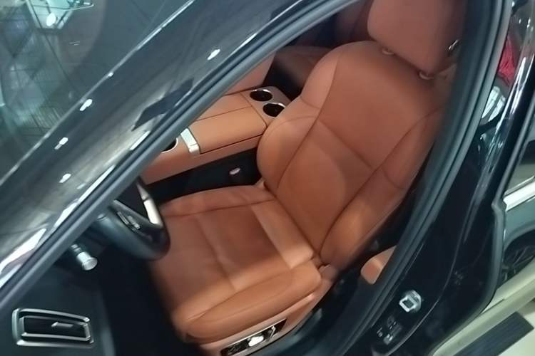 Used Li Auto L8 2023 Pro Model Left Front Seat