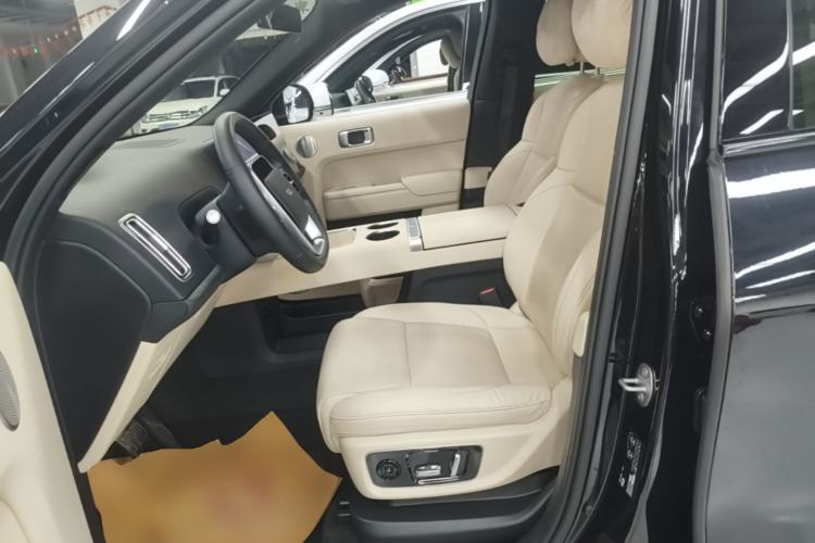 Used Li Auto L8 2023 Pro Model Left Front Seat