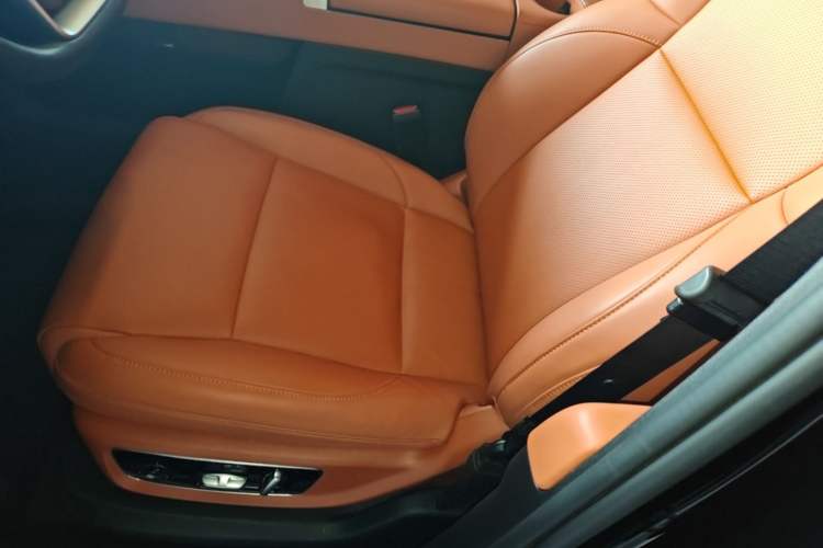 Used Li Auto L8 2023 Pro Model Left Front Seat