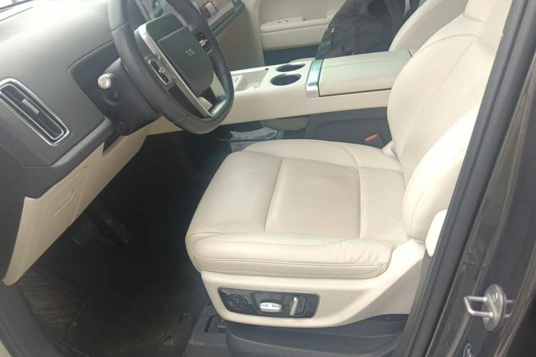 Used Li Auto L8 2023 Pro Model Left Front Seat