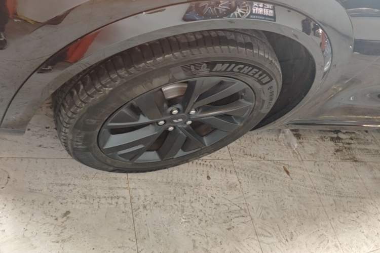 Used Li Auto L8 2023 Pro Model Left Front Wheel Hub