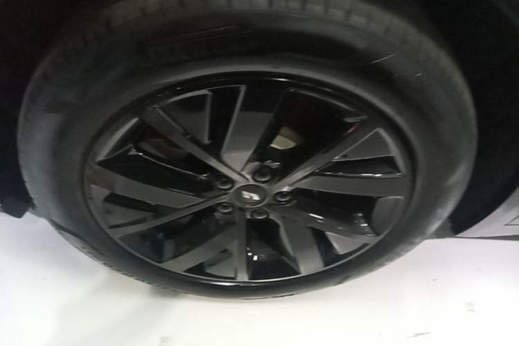 Used Li Auto L8 2023 Pro Model Left Front Wheel Hub