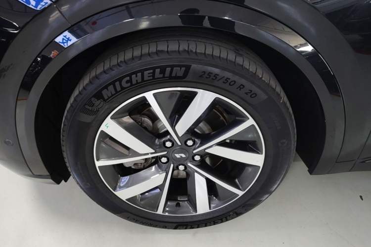 Used Li Auto L8 2023 Pro Model Left Front Wheel Hub