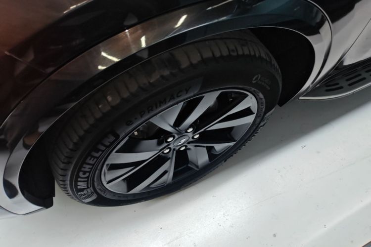Used Li Auto L8 2023 Air model Left Front Wheel Hub