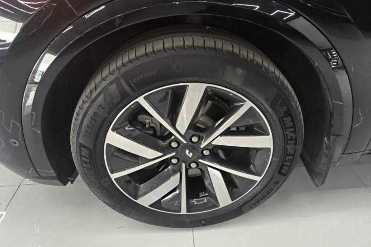 Used Li Auto L8 2023 Pro Model Left Front Wheel Hub