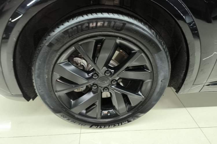 Used Li Auto L8 2023 Pro Model Left Front Wheel Hub