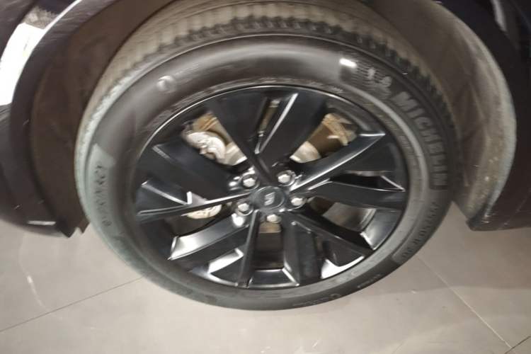 Used Li Auto L8 2023 Pro Model Left Front Wheel Hub
