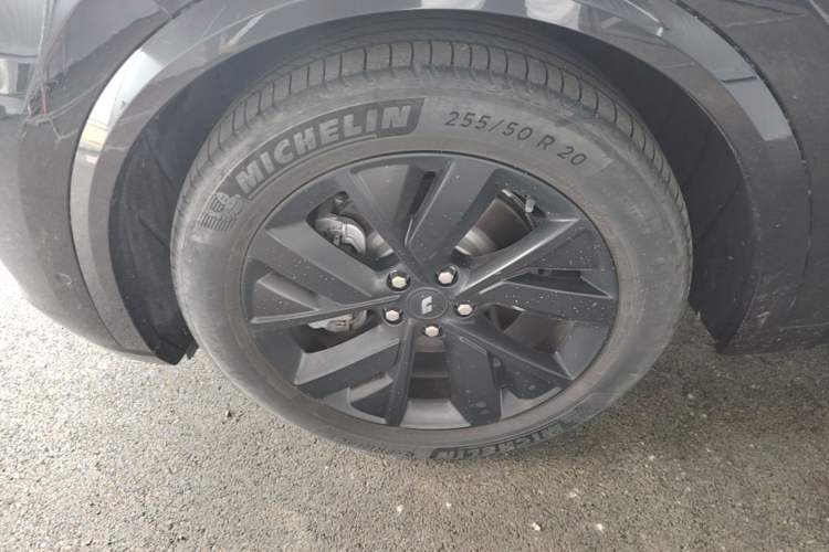 Used Li Auto L8 2023 Pro Model Left Front Wheel Hub