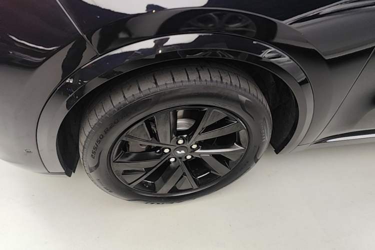Used Li Auto L8 2023 Air model Left Front Wheel Hub