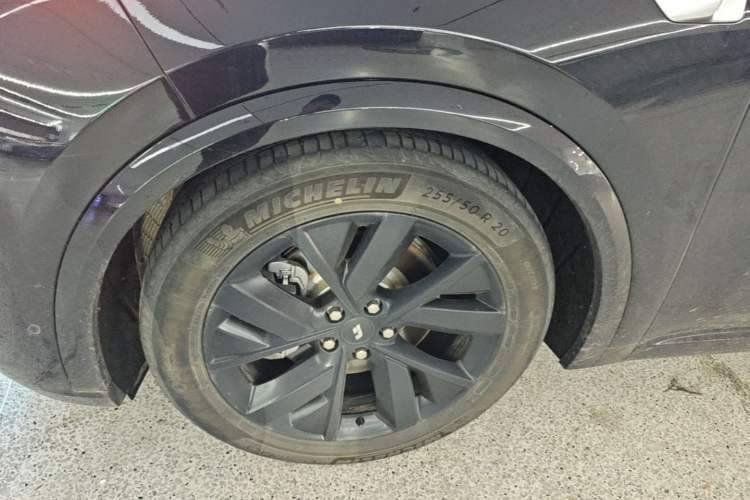 Used Li Auto L8 2023 Pro Model Left Front Wheel Hub