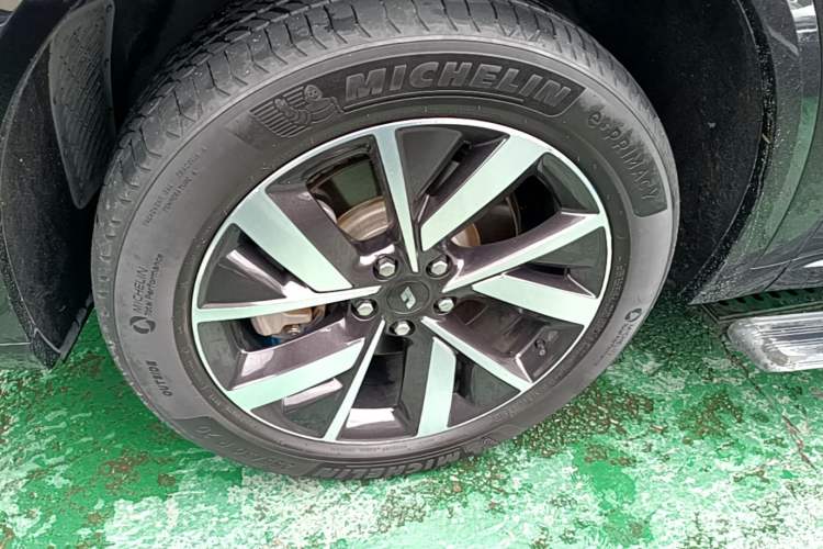 Used Li Auto L8 2023 Pro Model Left Front Wheel Hub
