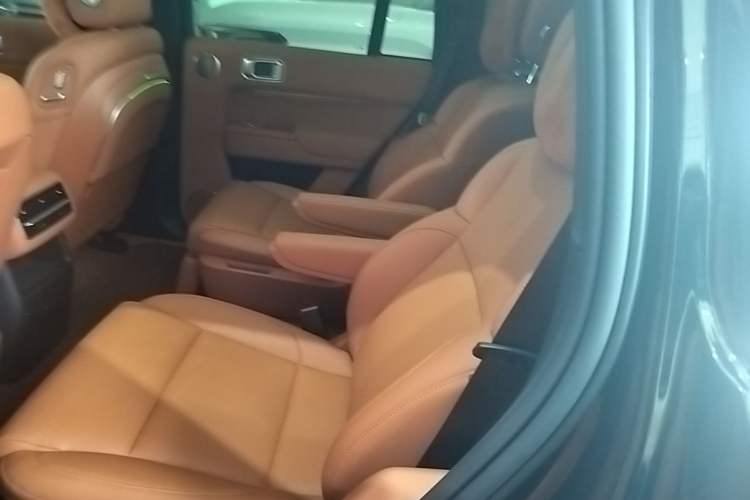 Used Li Auto L8 2023 Pro Model Left Rear Seat