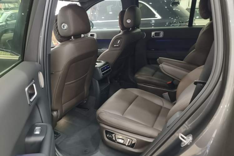 Used Li Auto L8 2023 Pro Model Left Rear Seat