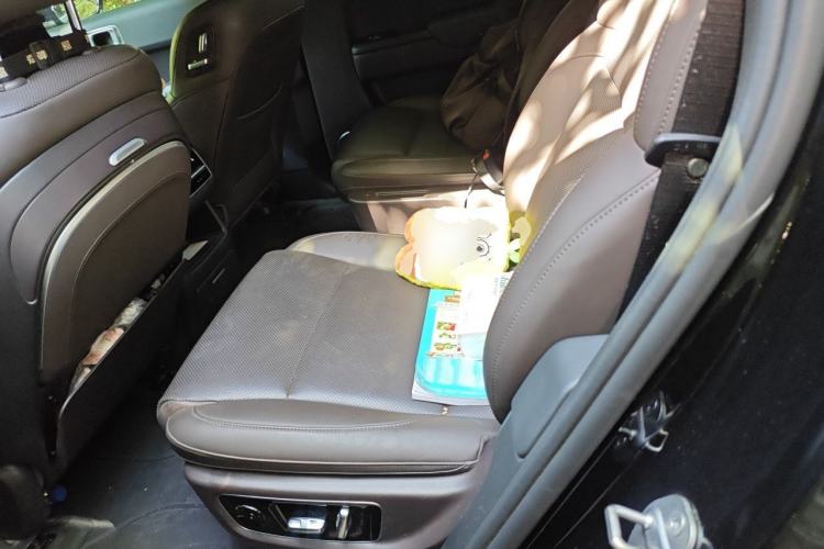 Used Li Auto L8 2023 Air model Left Rear Seat